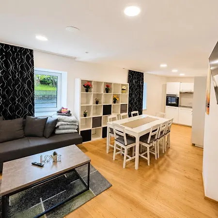 Appartement Aldrans With 3 Bedrooms *